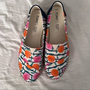 TOMS SIZE 11 pink and orange with green slip on flat shoes- New!
